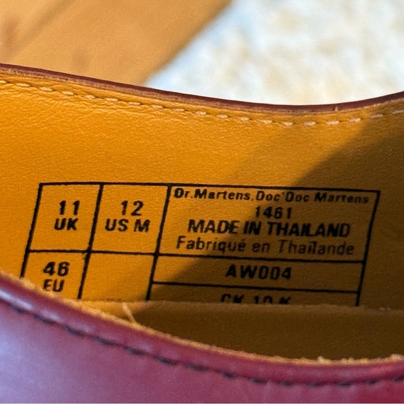 1461 Smooth Leather Dr. Martens Oxford Shoes - Picture 8 of 9